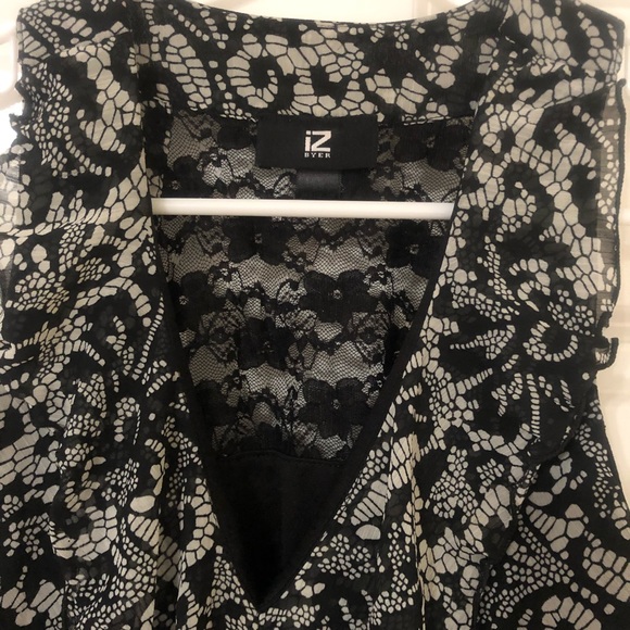 Georgette with lace work - Picture 2 of 4